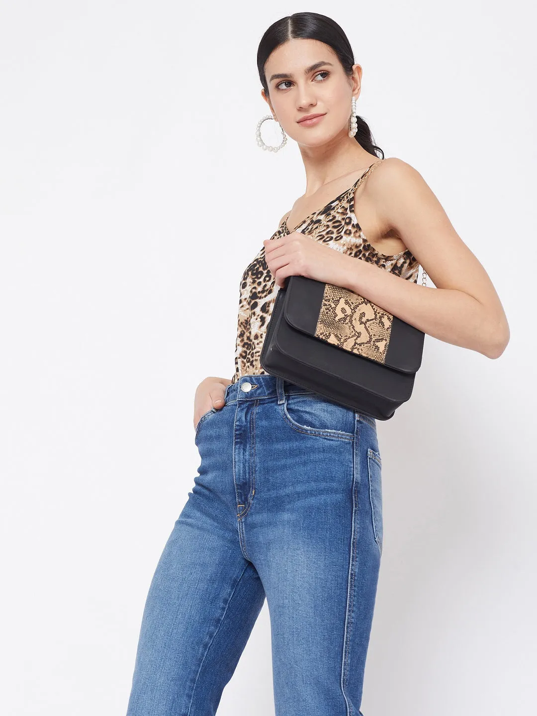 Berrylush Women Leopard Printed V-Neck Strappy Top