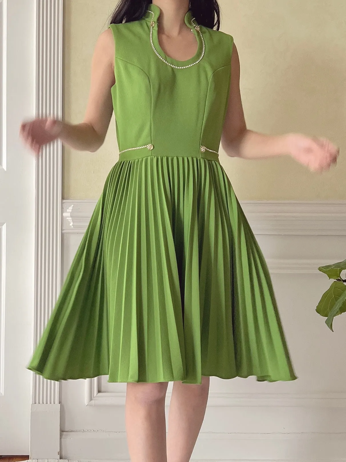 Vintage Green Rayon Pleated Dress - S